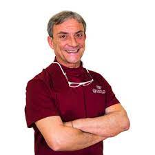 Dr.  Vincenzo Gallo medico estetico sicilia